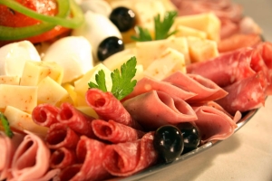 Antipasto (Mixed Meat, Cheese and Olive Platter)