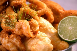 Fish, Prawns and Calamari Platter